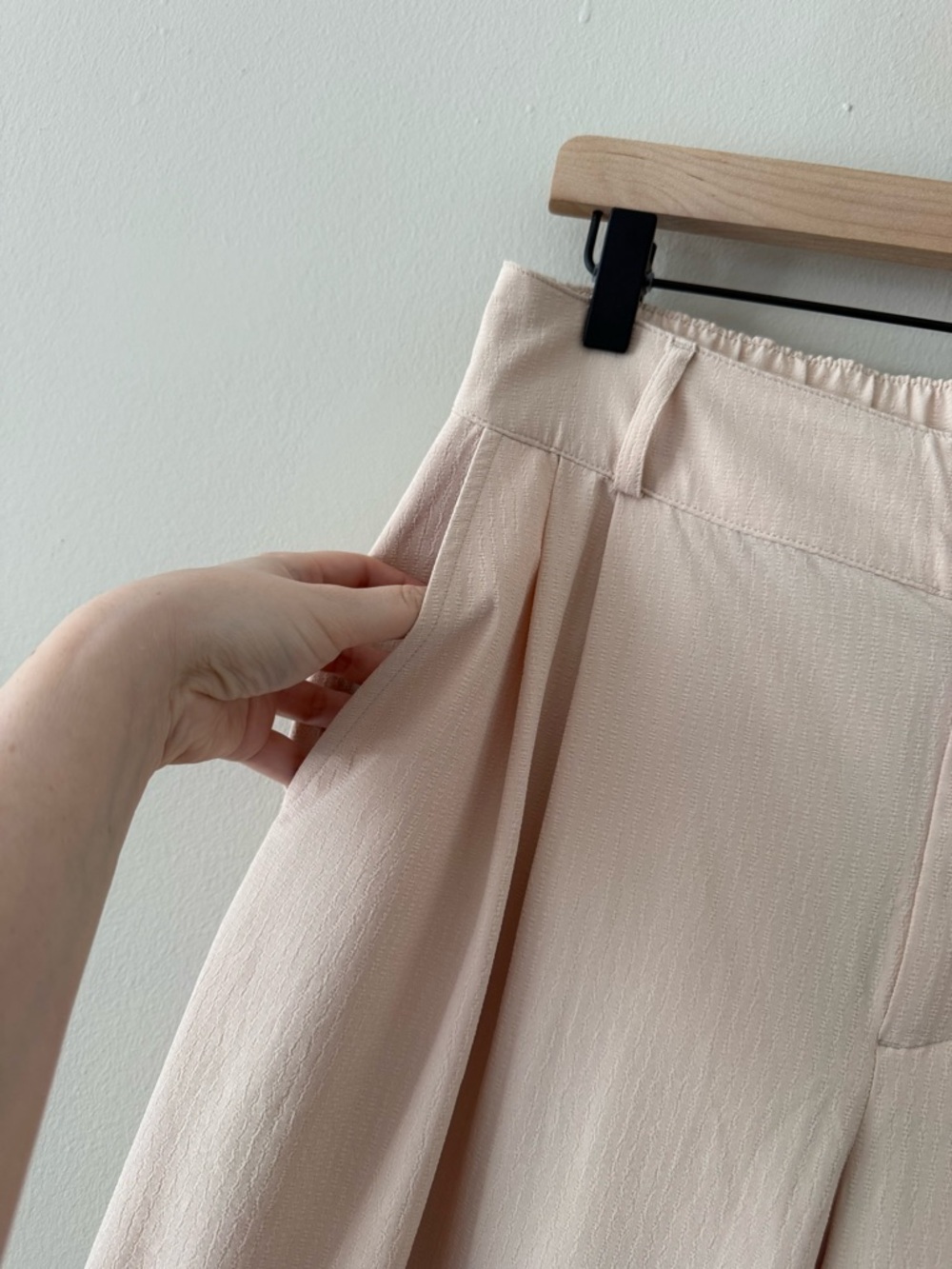 Alo - High-Waist Dreamscape Trouser - Macadamia - Picture 4 of 12
